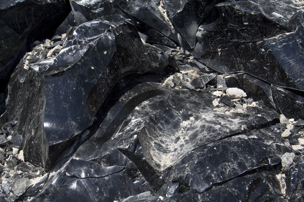 Obsidiana negra