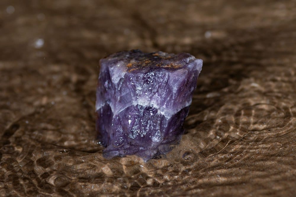 Auralite 23 naturelle du Canada - origine Thunder Bay Ontario, composition 23 minéraux inclusions améthyste