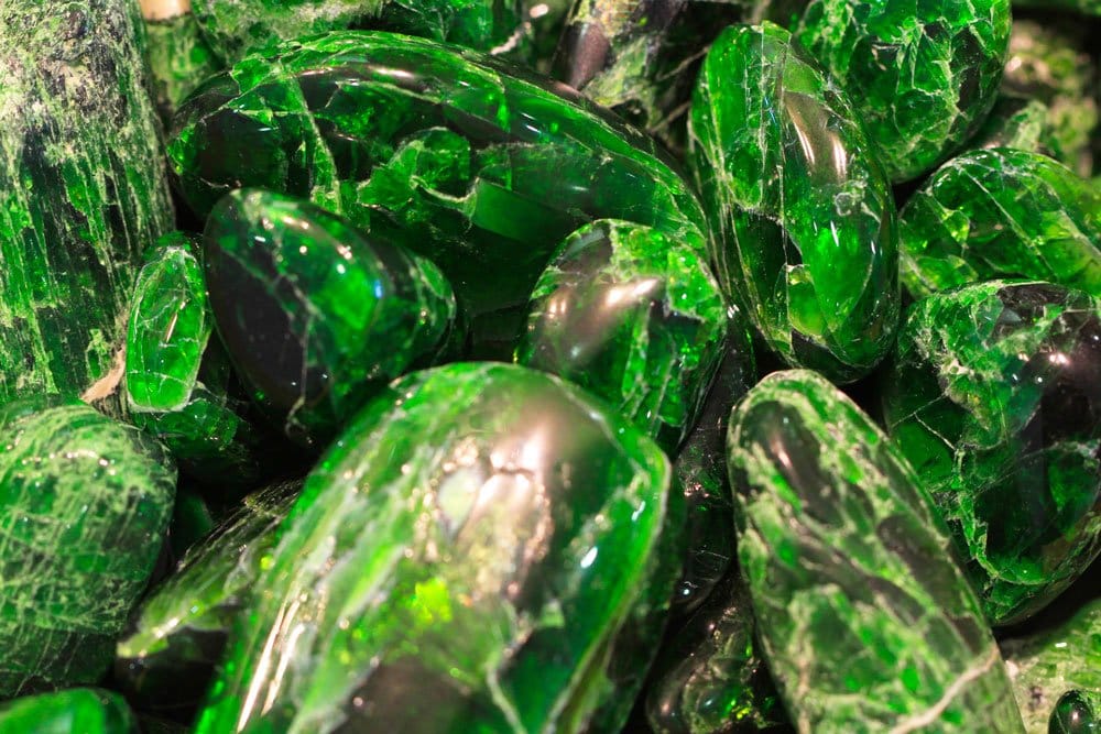Diopside polie - vertus apaisantes, libération émotionnelle et prise de recul en lithothérapie