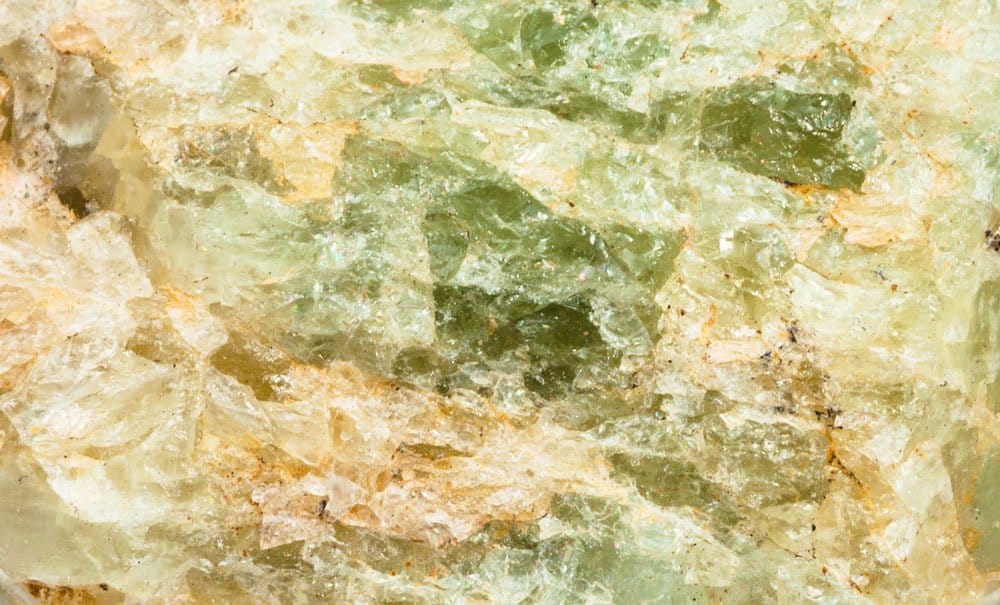 Chrysobéryl œil de chat brut jaune miel - histoire depuis l'Antiquité grecque et tradition royale russe du Tsar Alexandre II