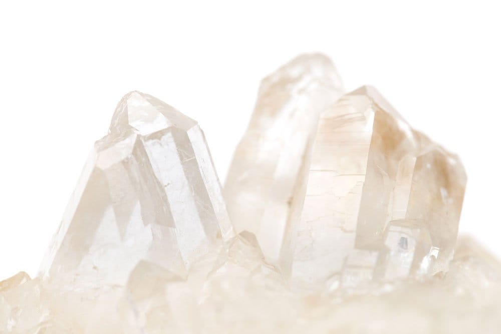 Quartz naturel cristal de roche transparent - origine et composition dioxyde de silicium