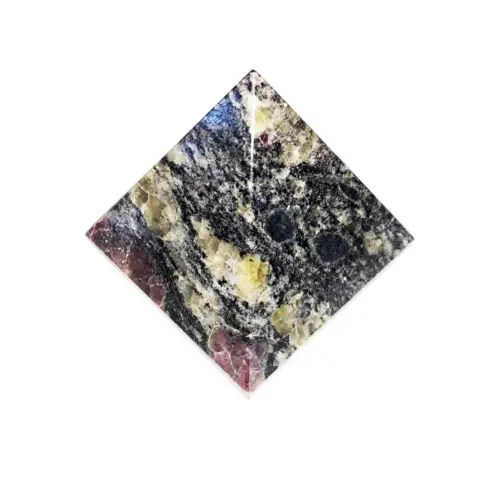 pyramide-spinel-matrix-60-70mm