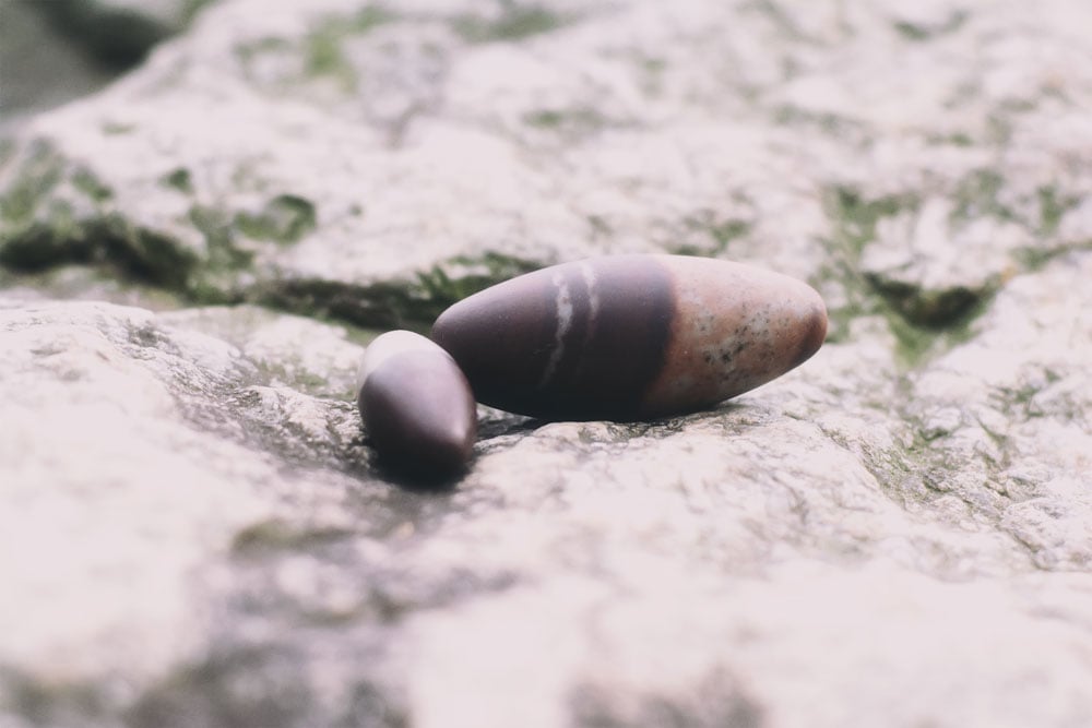 Pierre Shiva Lingam polie ovoïde — vertus énergétiques et spirituelles du Shiva Lingam en lithothérapie