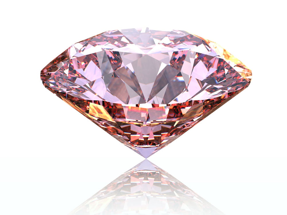 Diamant rose extrait - caractéristiques minéralogiques, système cubique, déformation plastique du réseau cristallin