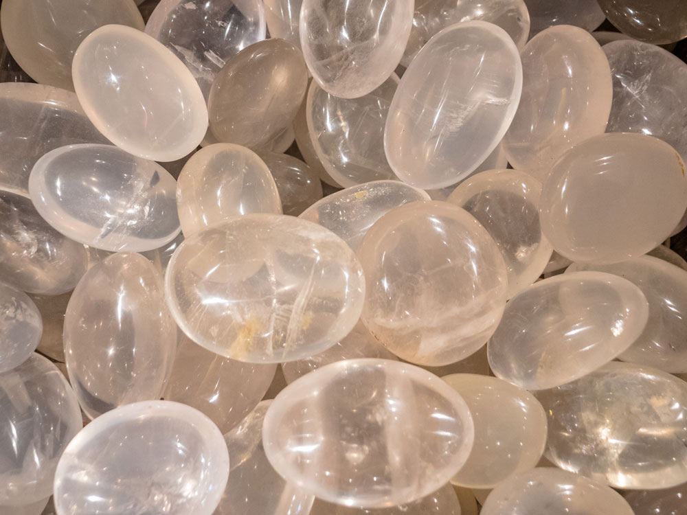 Quartz girasol poli blanc translucide - vertus clarté spirituelle méditation en lithothérapie