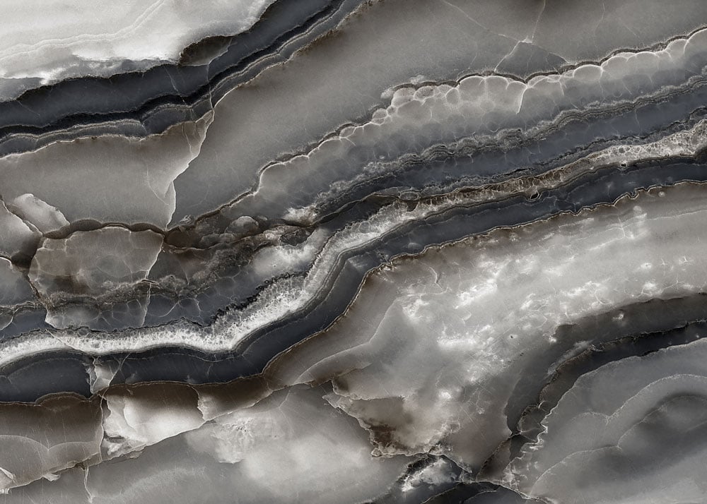 Onyx noir — histoire depuis la mythologie grecque et les bijoux de deuil victoriens