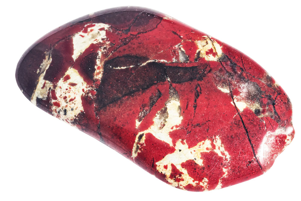 Jaspe bréchique poli - fragments anguleux de quartz recimentés - gisements Brésil Afrique du Sud