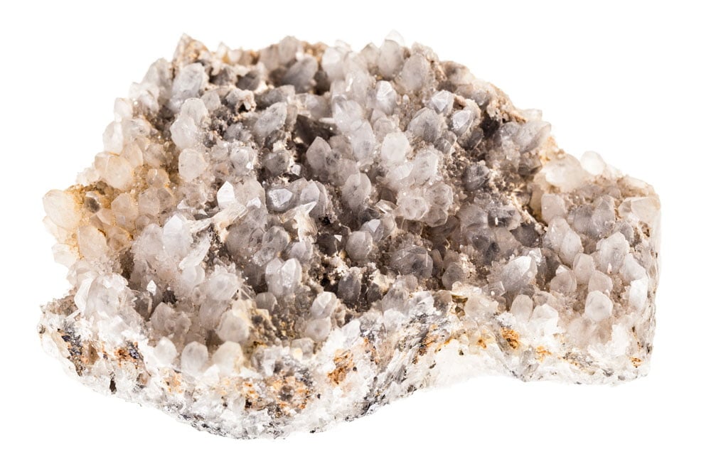Rose du désert en barytine, formation naturelle de cristaux en rosace avec sable, exemple de minerai de formation évaporitique