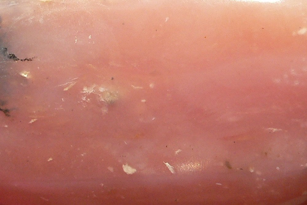 Opale rose brut des Andes péruviennes - pierre nationale du Pérou, tendresse et douceur