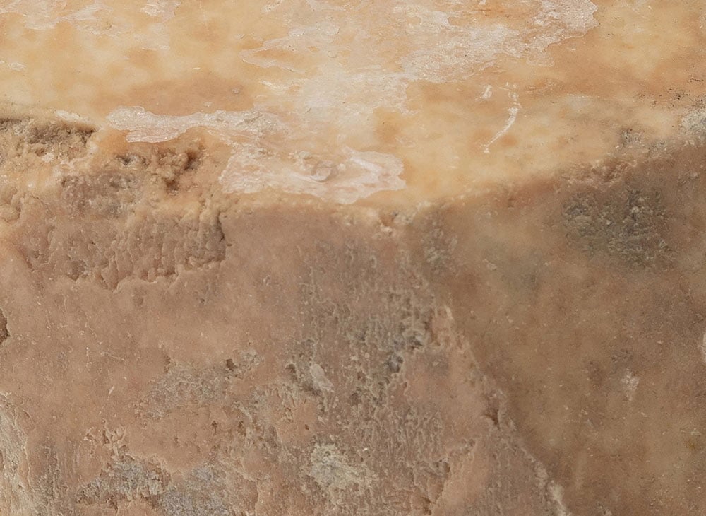 Pierre orthose rose naturelle brute - histoire et minéralogie du feldspath potassique depuis l'Antiquité
