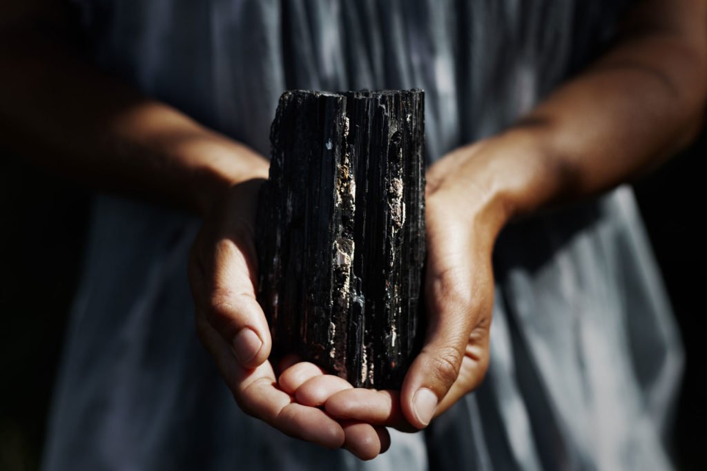 tourmaline-noire-protection-lieu-environnement