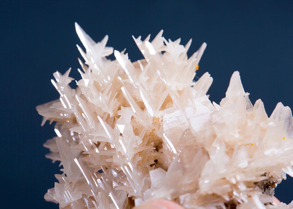 Cérusite cristal brut — propriétés lithothérapie affirmation de soi, ancrage énergétique, prospérité financière