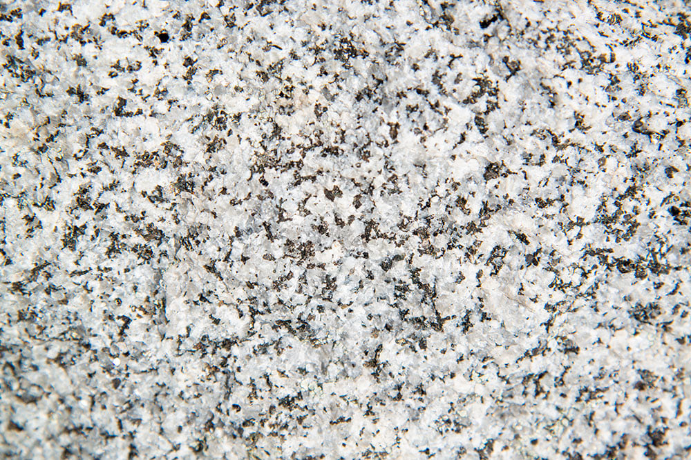 Origine et composition de la diorite — roche magmatique plutonique, plagioclase et amphibole