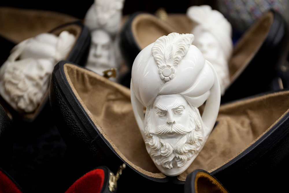 Pierre écume de mer naturelle blanc-gris, histoire des pipes de prestige turques depuis le XVIe siècle