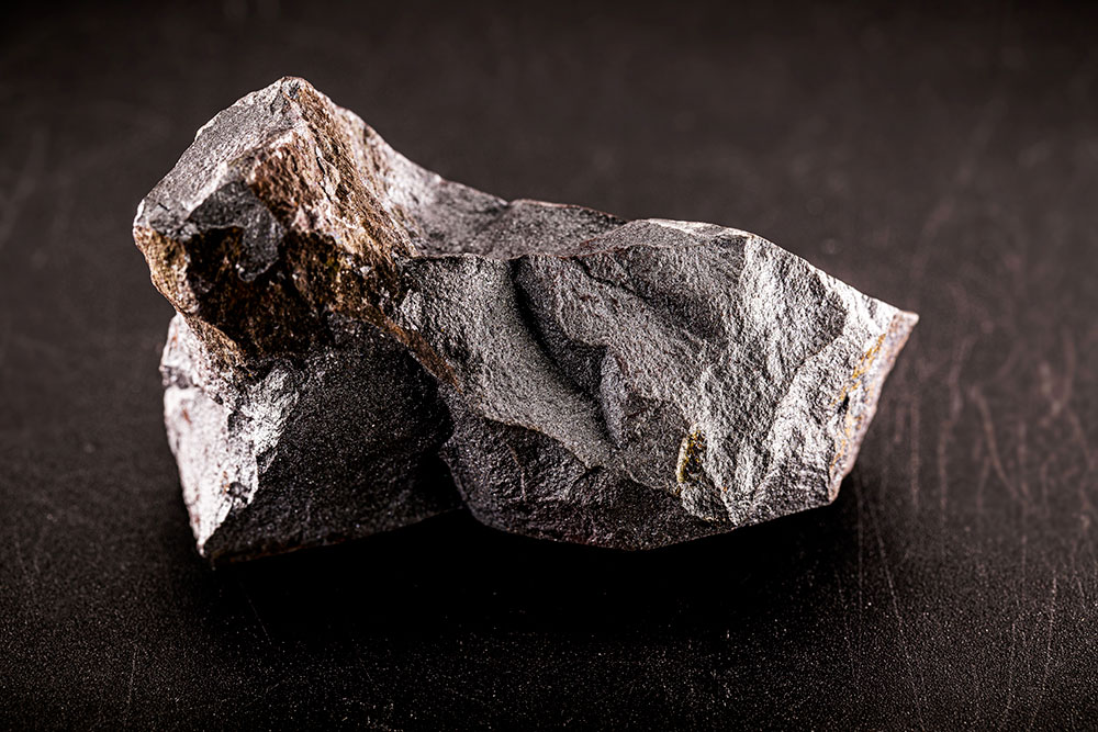 Kulanite gemme bleu-vert vertu méditation troisième œil clarté spirituelle lithothérapie