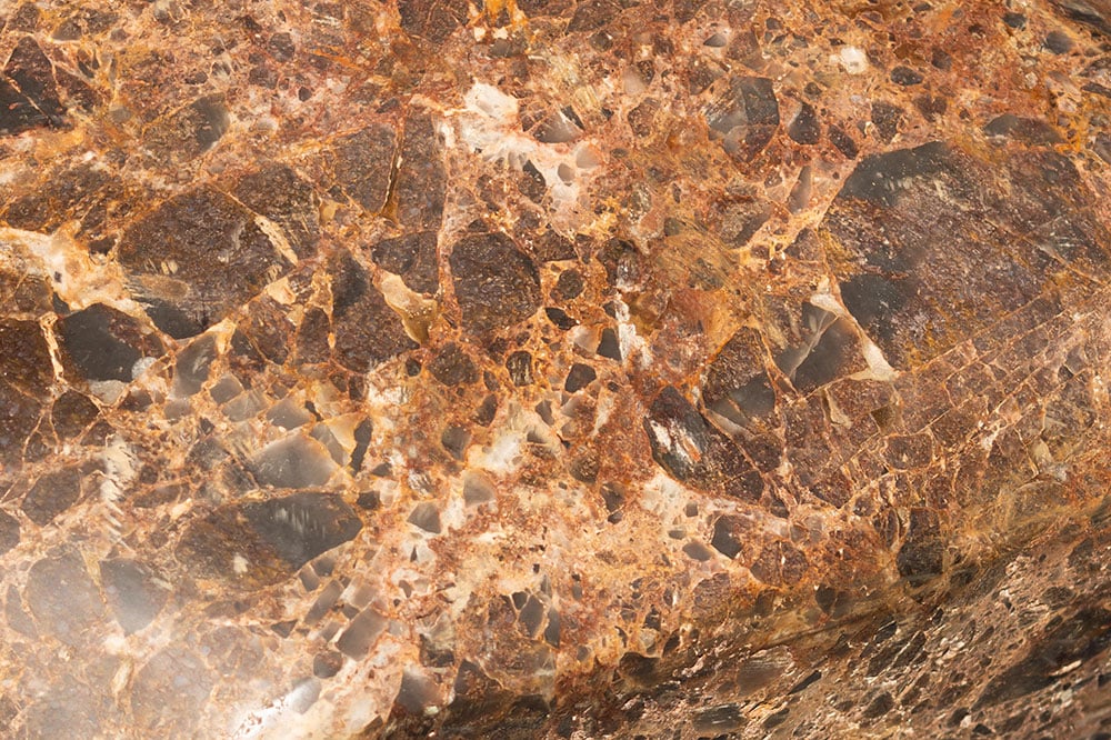 Pallasite polie et brute - propriétés lithothérapie, magnétisme cosmique, ancrage terrestre et connexion spirituelle infinie