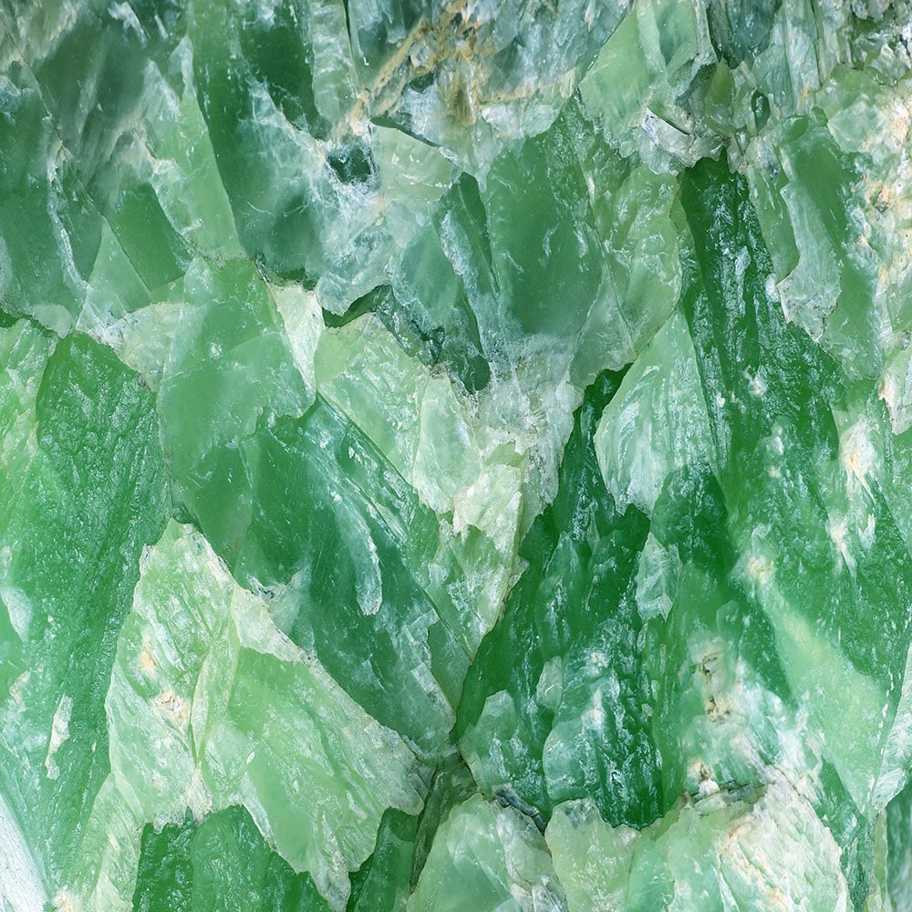Quartz vert prasiolithe taillé — vertus et propriétés du quartz vert en lithothérapie