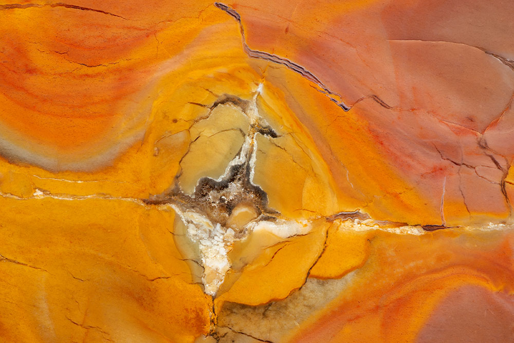 Sérandite brute du Mont Saint-Hilaire Québec - pegmatite alcaline - inosilicate manganèse sodium