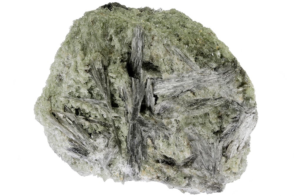 Trémolite naturelle cristalline - vert pâle à vert bouteille, gisements suisses et italiens