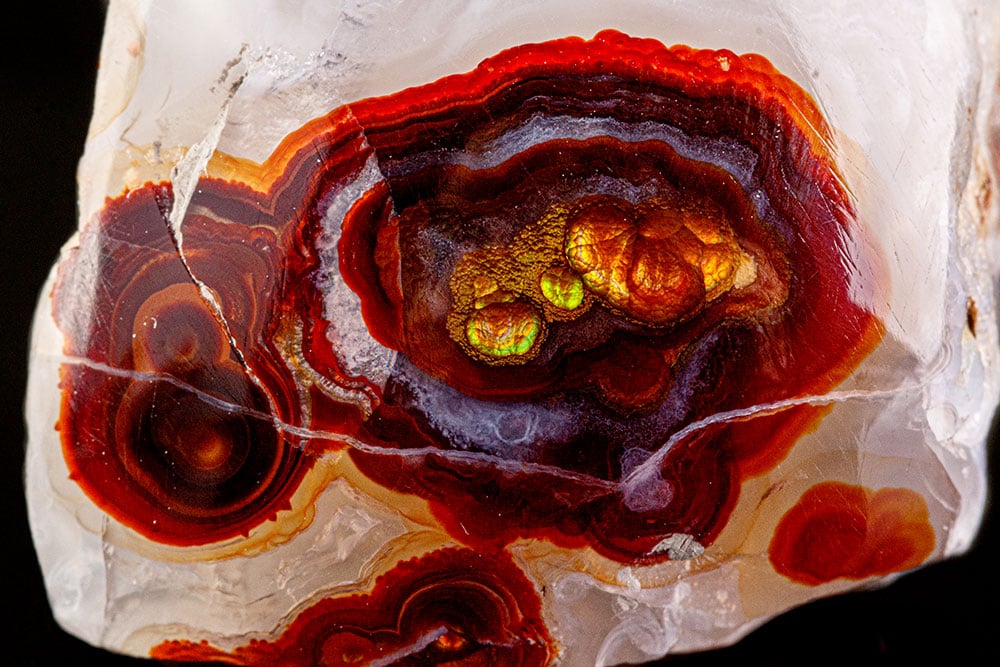 Agate de feu brute - gisements Mexique États-Unis Uruguay Brésil - origine composition limonite hématite calcédoine