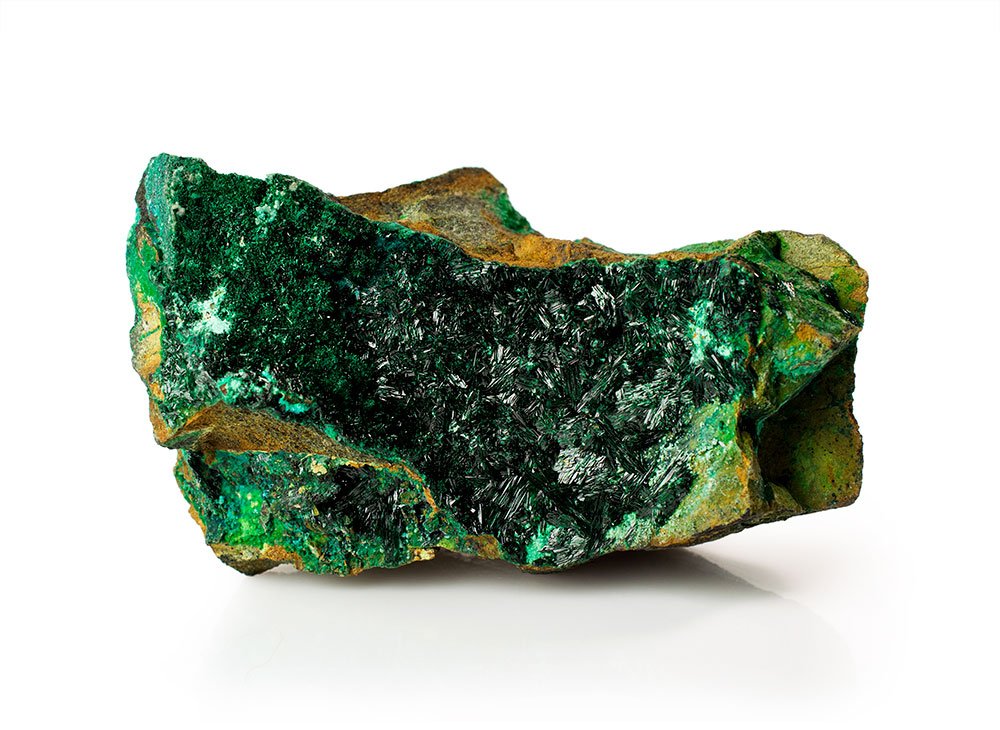 Atacamite cristaux vert émeraude - histoire minéralogique, découverte désert Atacama au XVIIIe siècle