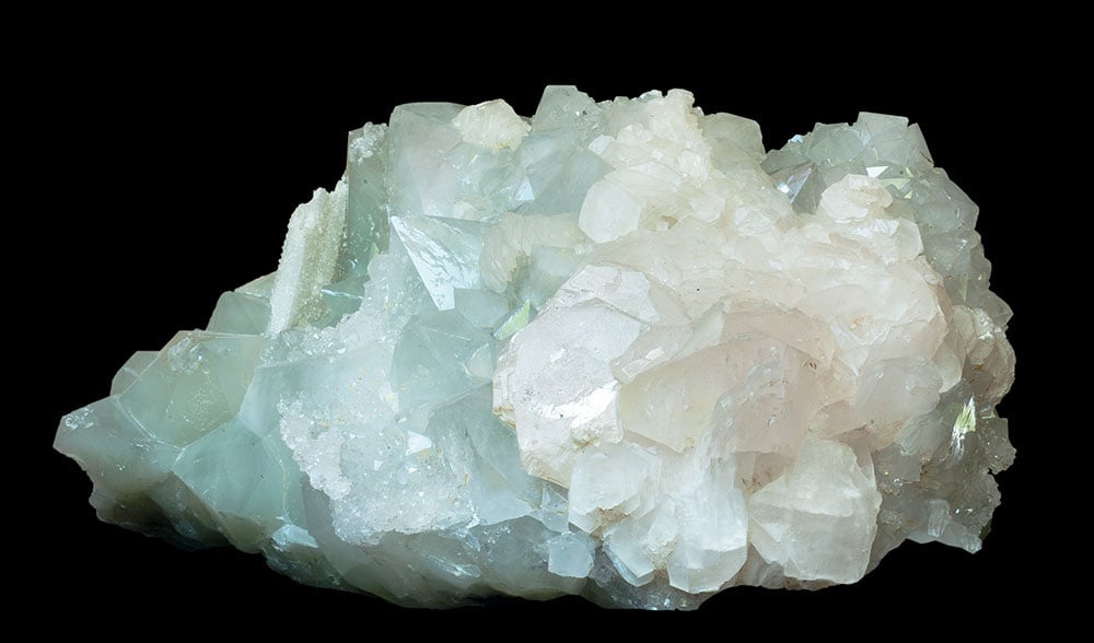Calcite verte brute translucide - histoire depuis l'Égypte antique et utilisation décorative à la Renaissance