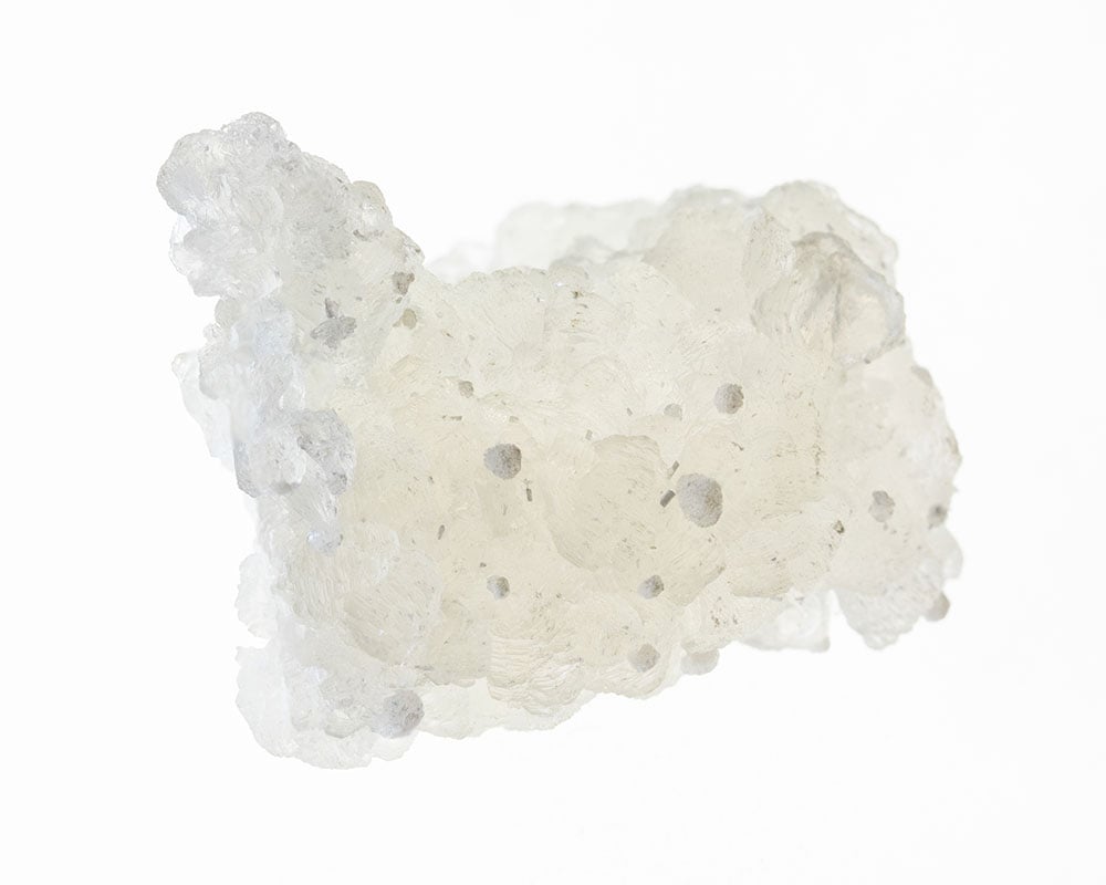 Okénite naturelle blanche délicate - boules de coton cristallin, histoire rare et minéralogie