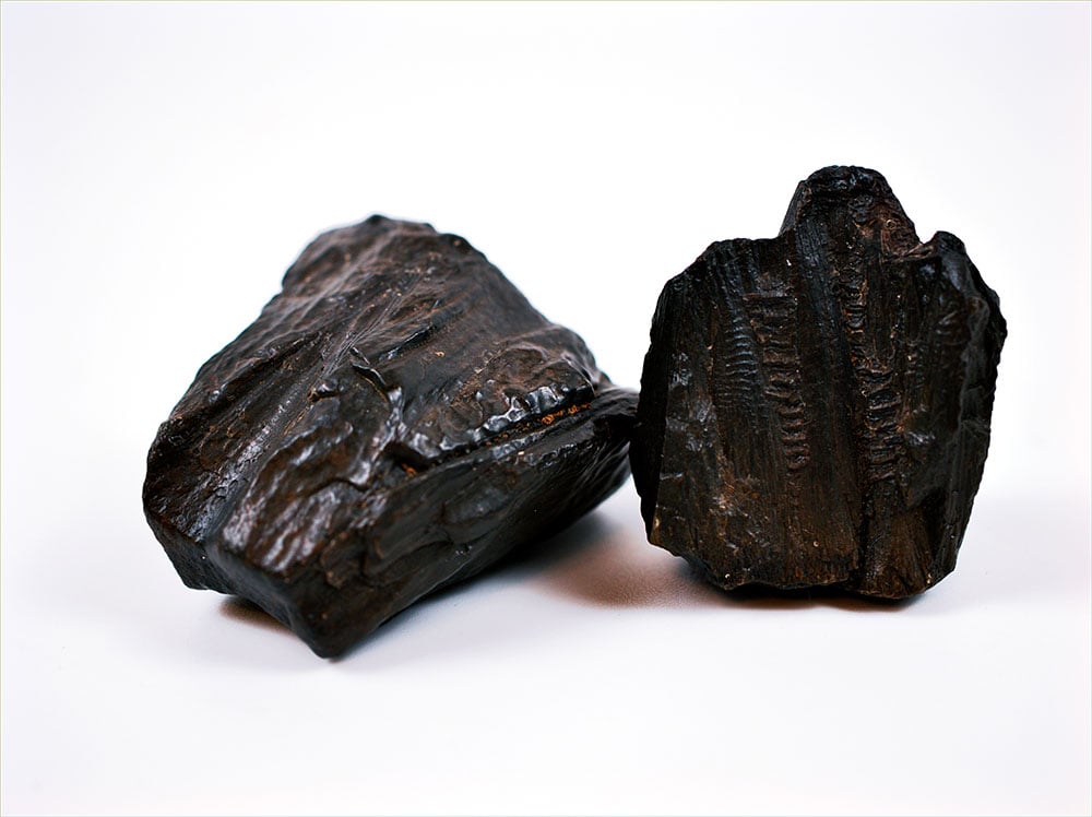 Chondrite polie — météorite cosmique ancienne, vertus d'ancrage et connexion spirituelle universelle