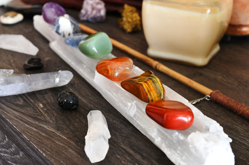 pierres-pour-enfant-et-meditation-le-guide-pour-les-parents