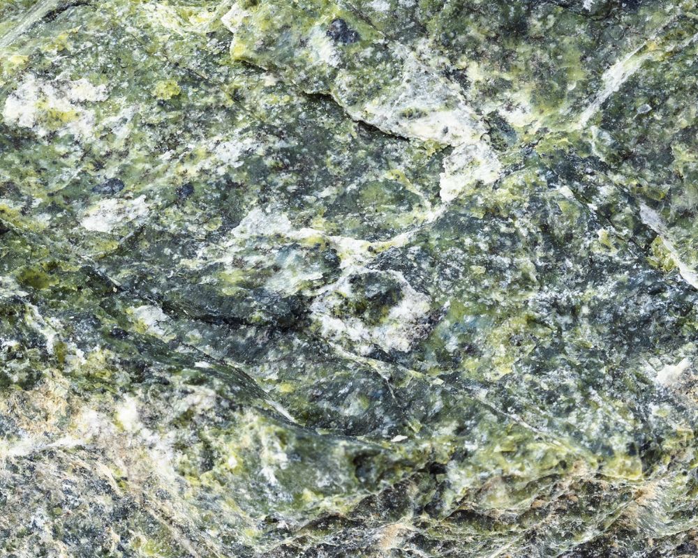 Antigorite naturelle - origine et composition serpentine lamellaire du Piémont