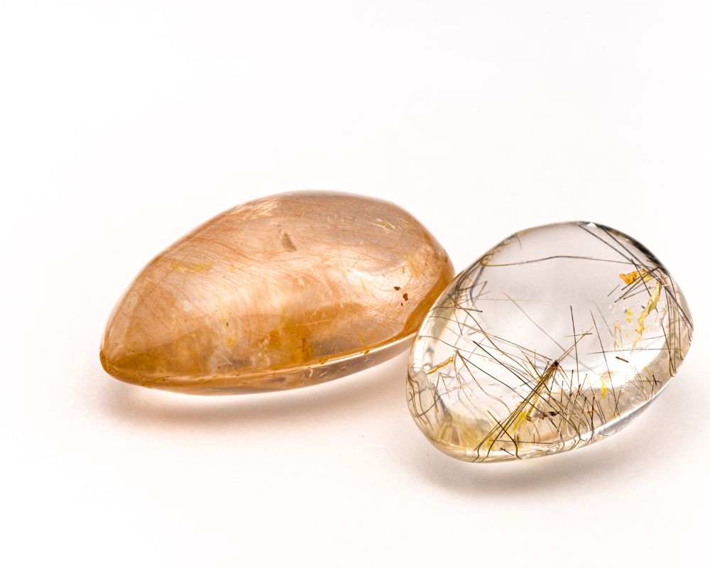 Bracelet de joaillerie en quartz rutilé poli avec flèches d'amour spectaculaires visibles, amplification énergétique des propriétés lithothérapeutiques