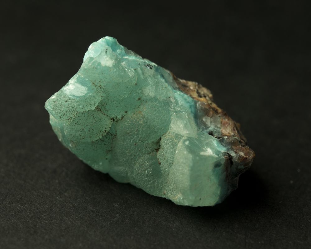 Smithsonite rose cobalt polie — vertus de calme, sérénité, réconfort émotionnel et harmonie intérieure