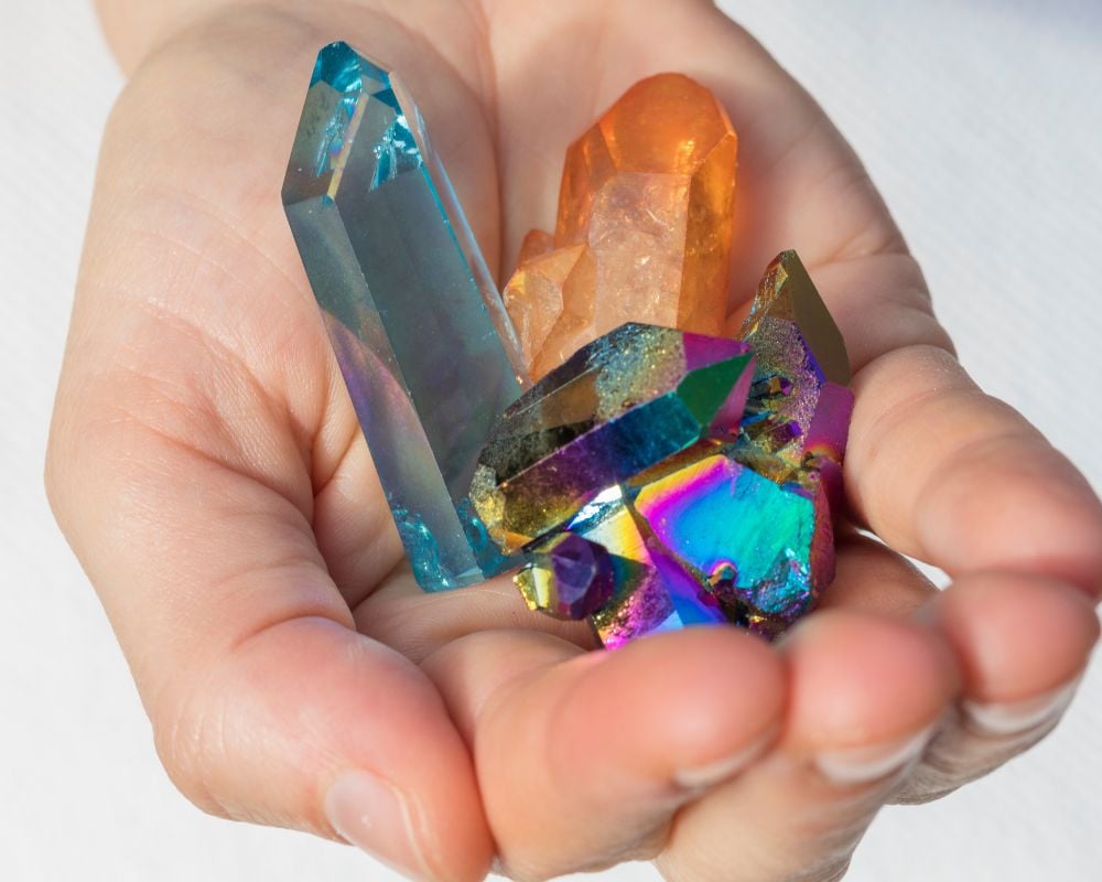 Aura Angel pierre: histoire et origines du quartz traité nacré