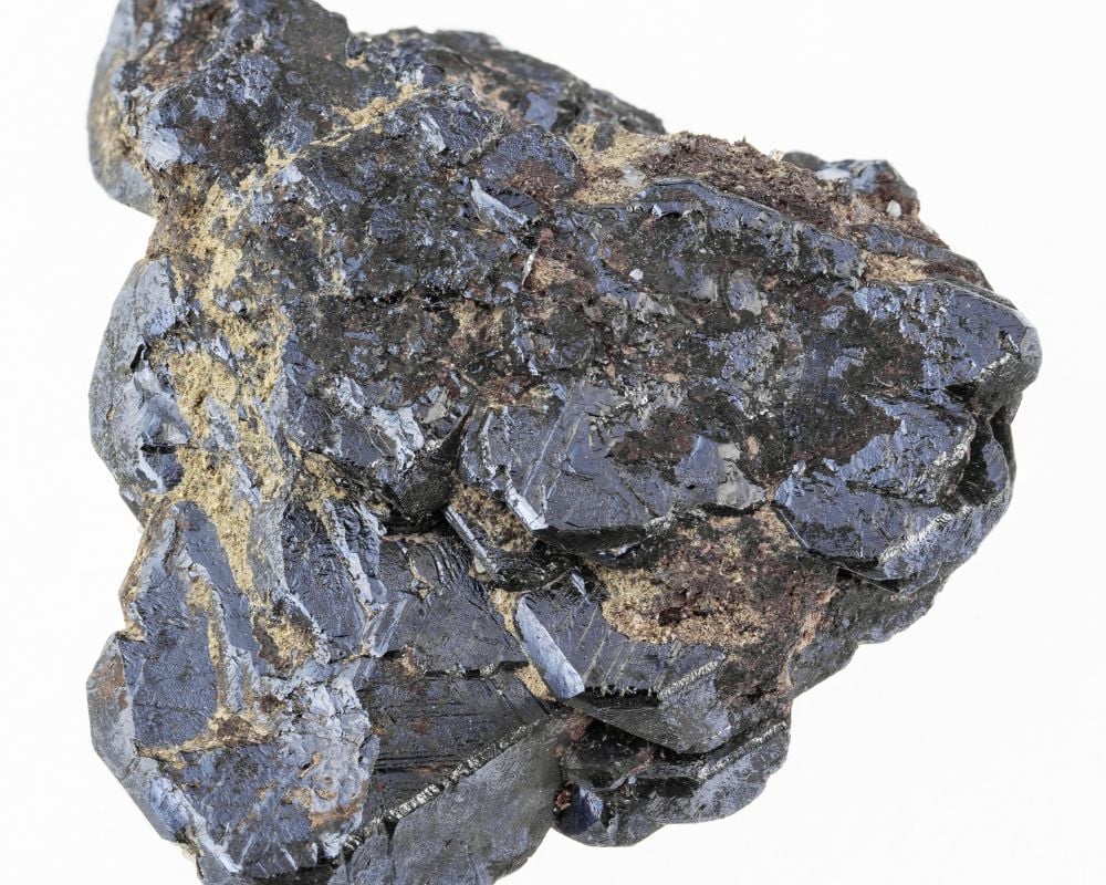 Gisements de titane et formation géologique du rutile et ilménite