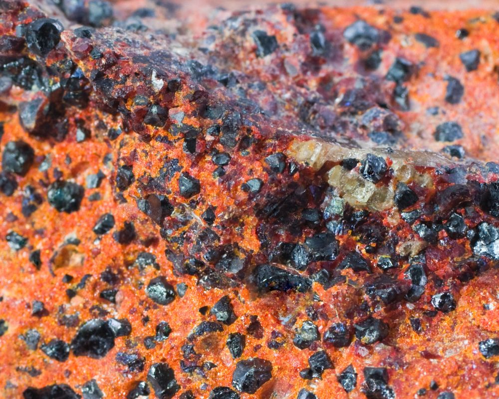 Zincite — histoire minéralogique et cristaux naturels de Franklin New Jersey
