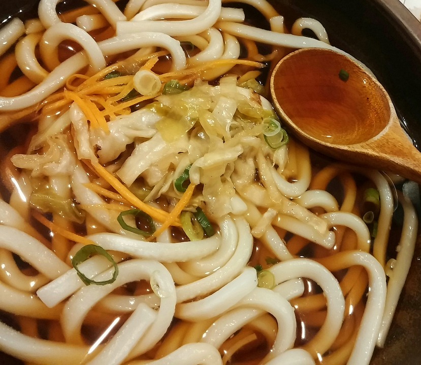 Preparation-et-consommation-des-nouilles-udon