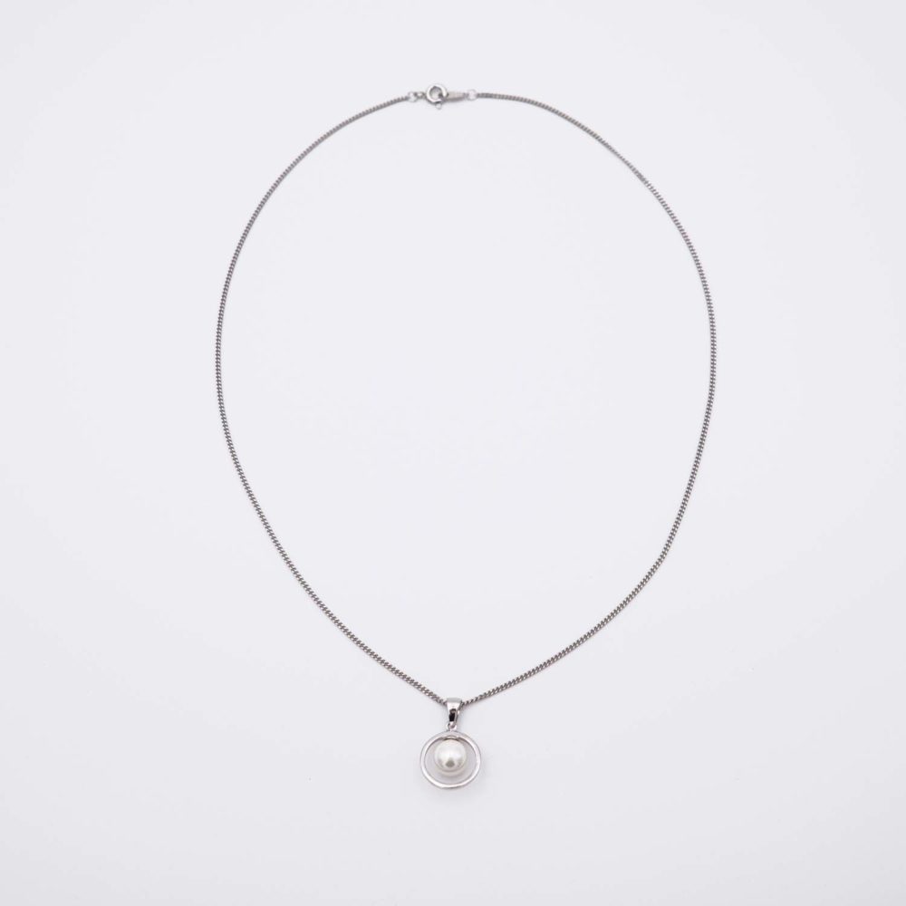 Pendentif en Perles de Majorque et Chaîne - 13 x 13 mm - Image 5
