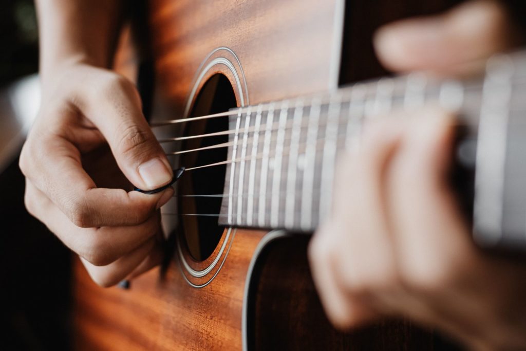 instrument-guitare-acoustique-achat