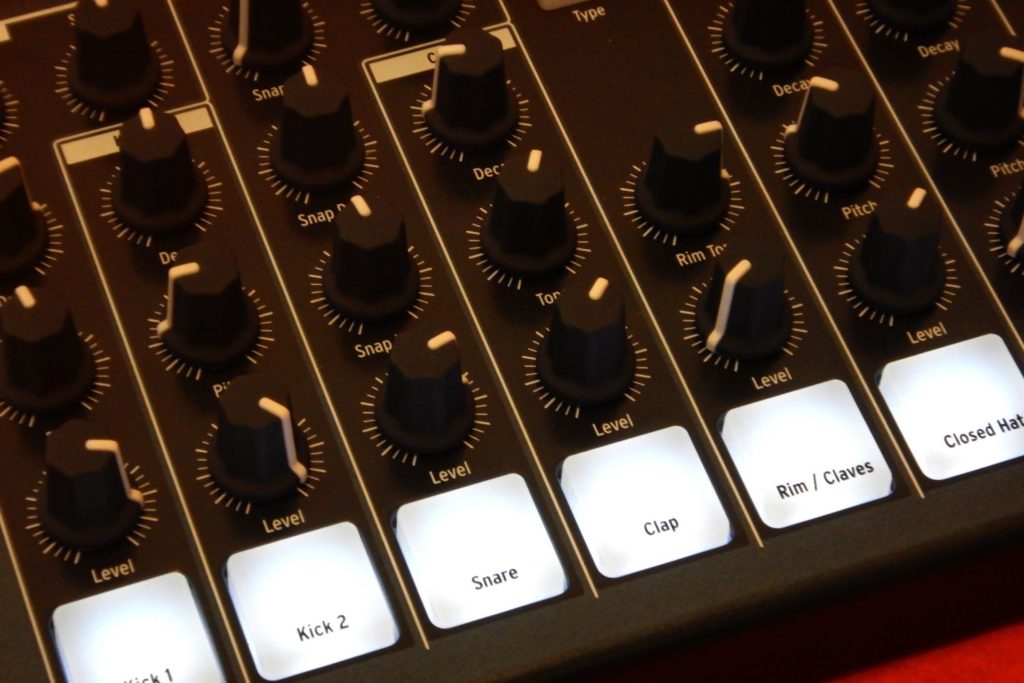 instrument-synthetiseur-modulaire-description