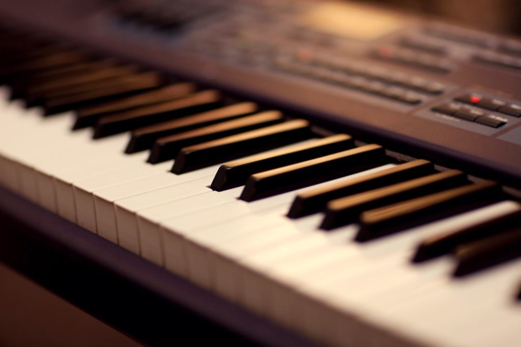 instrument-synthe-logiciel-apprendre