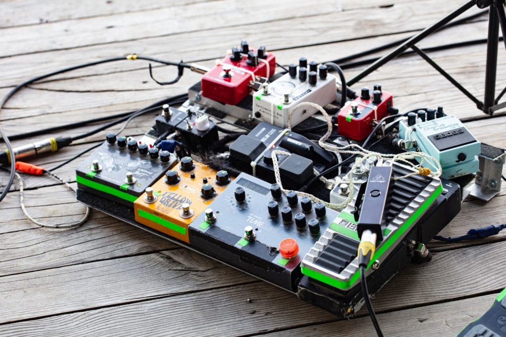 instrument-Pedale-effets-guitare-apprendre