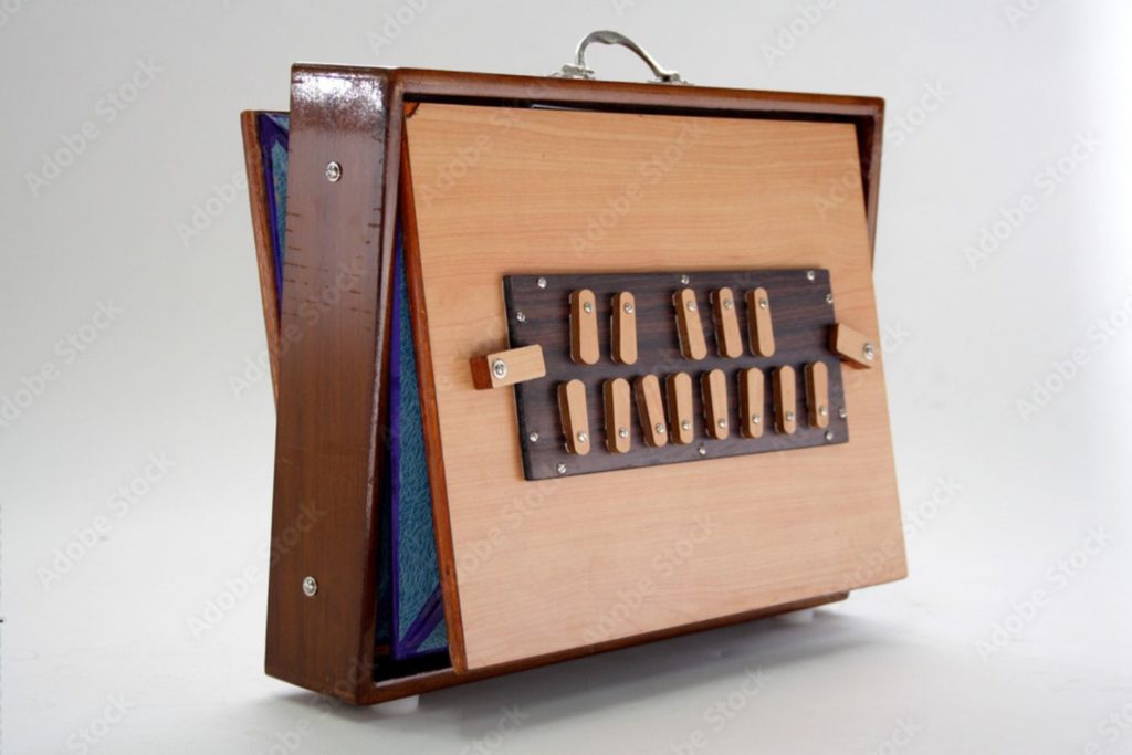 instrument-Shruti-box-fonctionnement