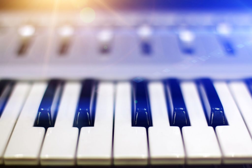 instrument-Synthetiseur-monophonique-description