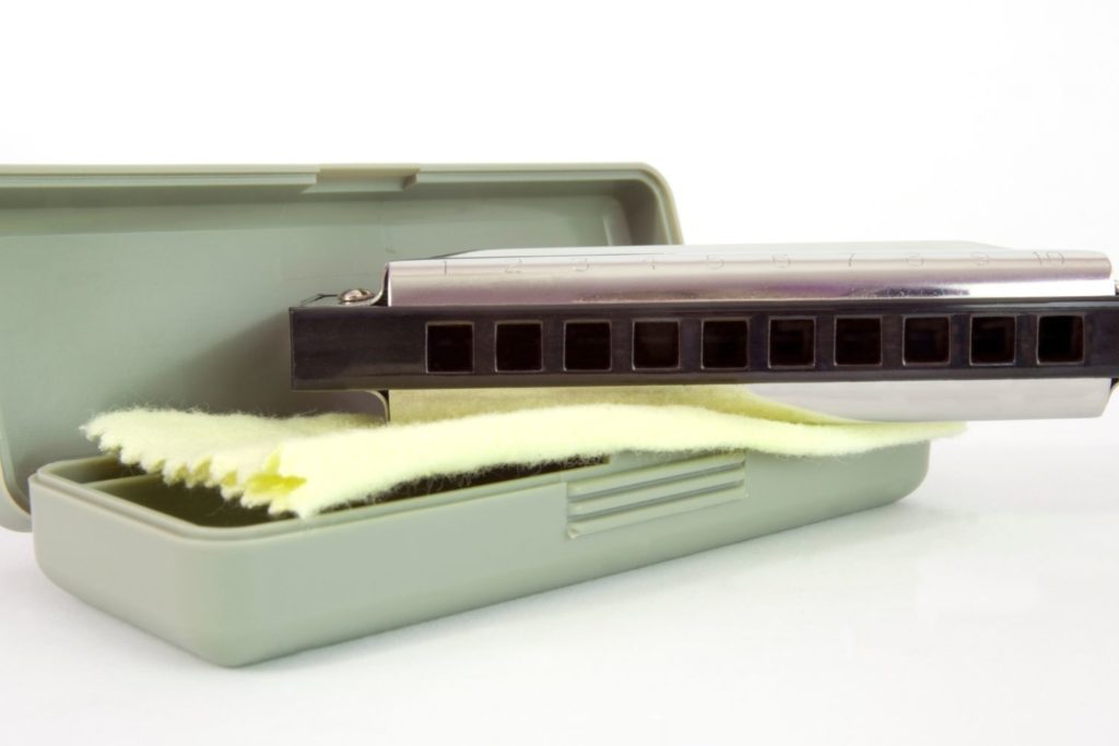 instrument-Harmonica-12-trous-apprendre