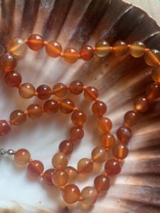 Collier Cornaline - Pierres boules nouées 8mm - 45cm photo review