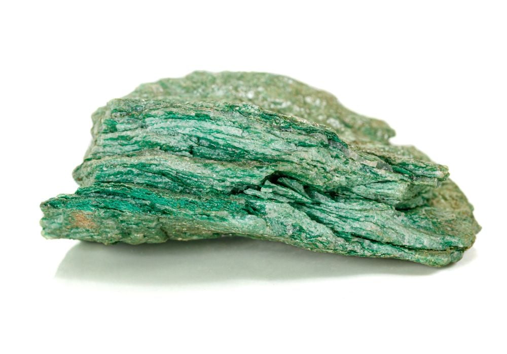Smaragdite cristallisée Piémont Italie - roche métamorphique formation géologique alpine chrome