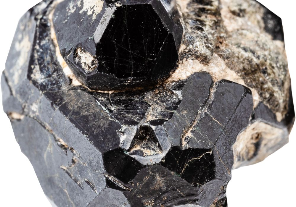 Histoire et origine fascinante de la pierre galaxite au reflet cosmique