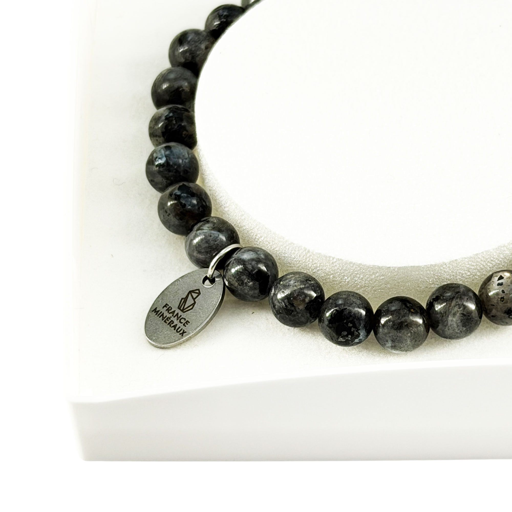 Bracelet Labradorite avec Inclusions - Perles de 6mm – Image 4