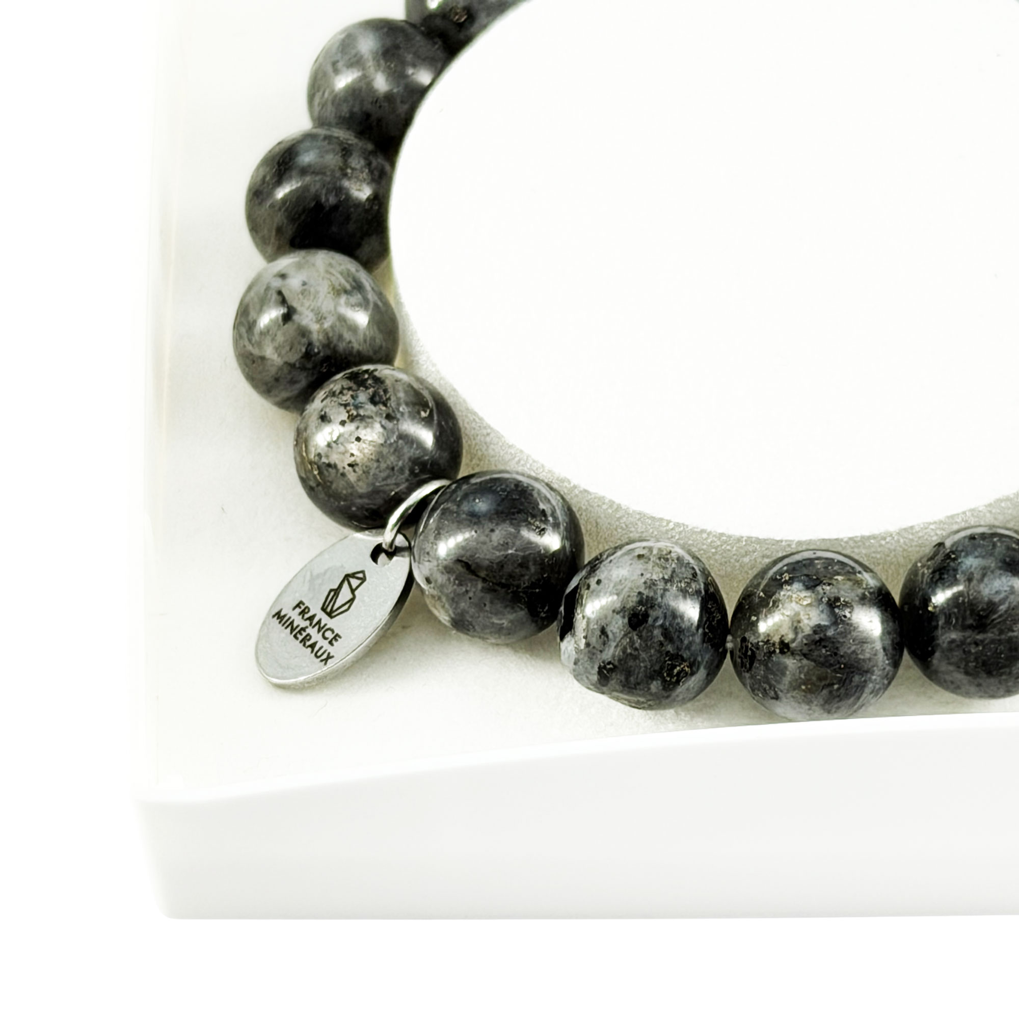 Bracelet Labradorite avec Inclusions - Perles de 10mm – Image 4