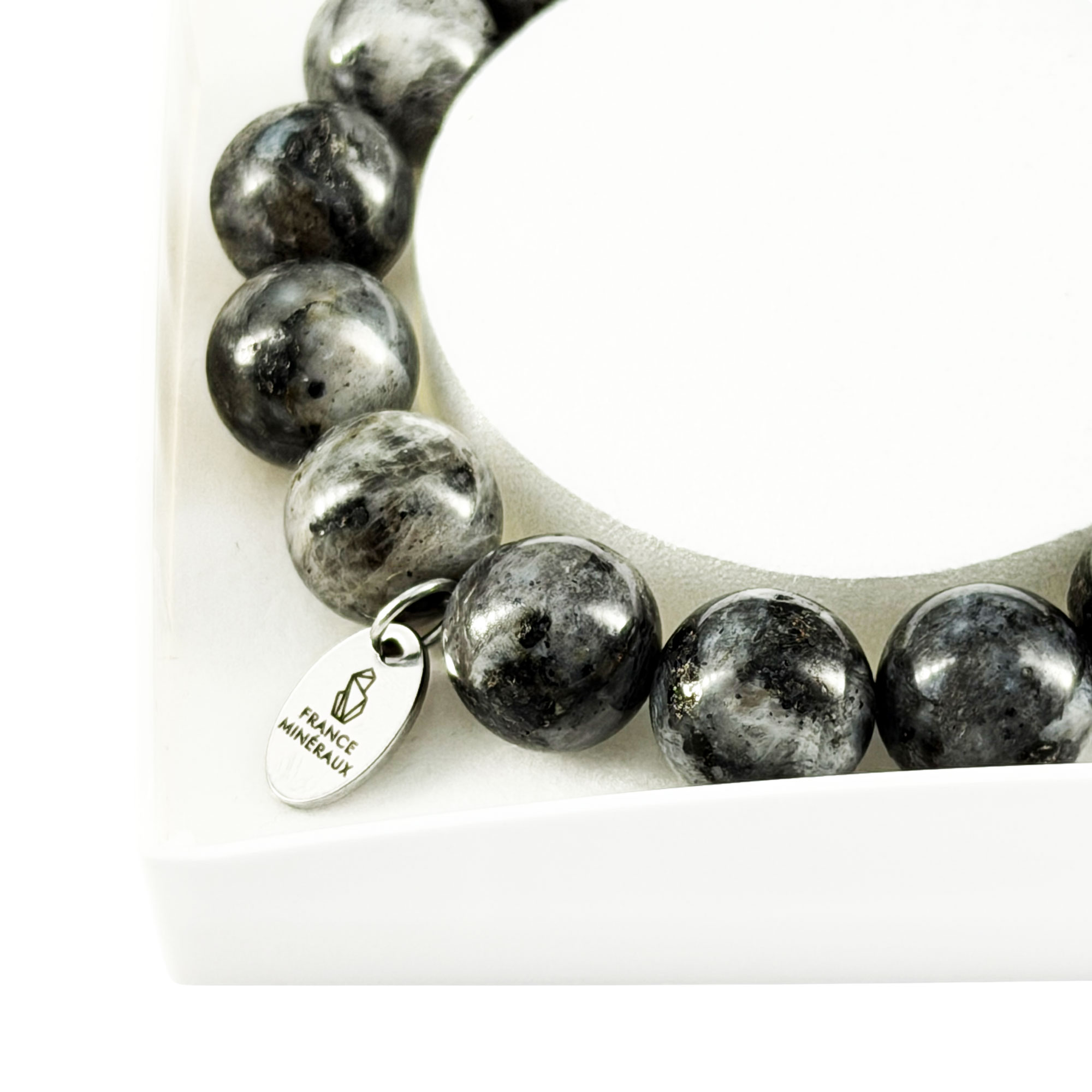 Bracelet Labradorite avec Inclusions - Perles de 12mm – Image 4